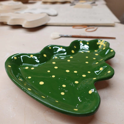 OG Christmas Tree Dish - 10x8"