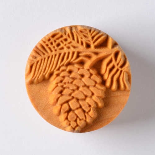 SCL-017 Pinecone